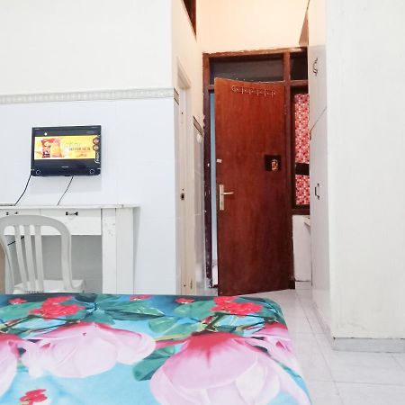 D'Kost Ketintang Hotel Surabaya Ngoại thất bức ảnh