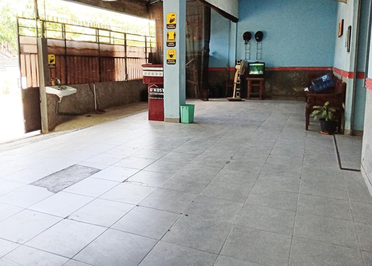 D'Kost Ketintang Hotel Surabaya Ngoại thất bức ảnh